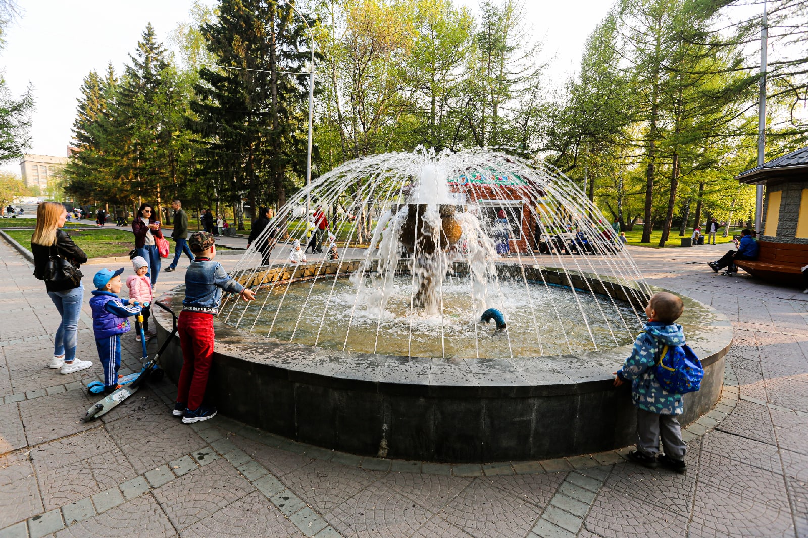 Фонтаны в новосибирске фото