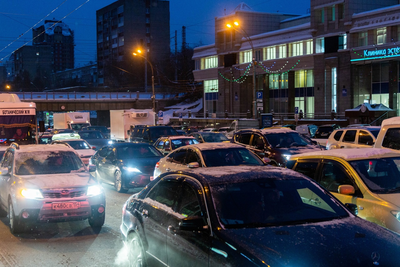 В Новосибирске вводится новый график работы общественного транспорта в  праздничные дни