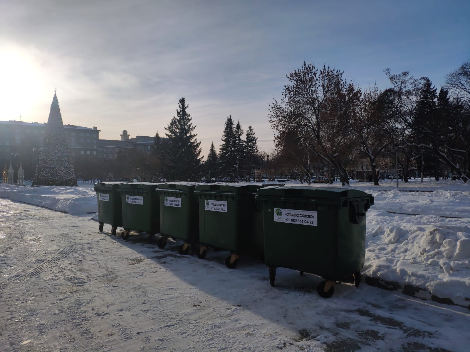 В Новогодние праздники отходы будут вывозить в два раза чаще