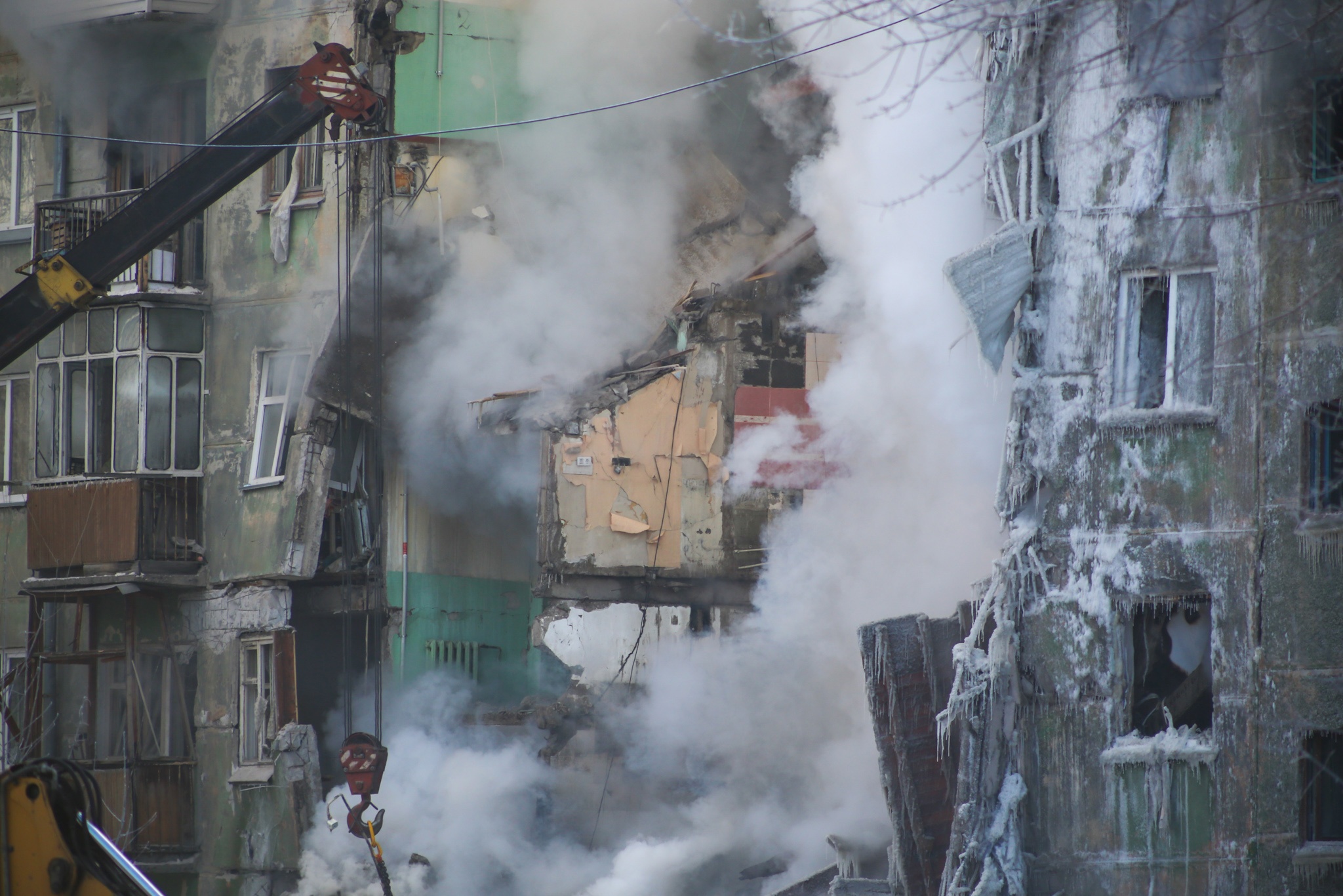 Число погибших от обрушения дома в Новосибирске возросло до шести