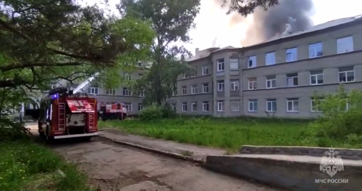 В Новосибирске из горящей больницы было эвакуировано 143 человека