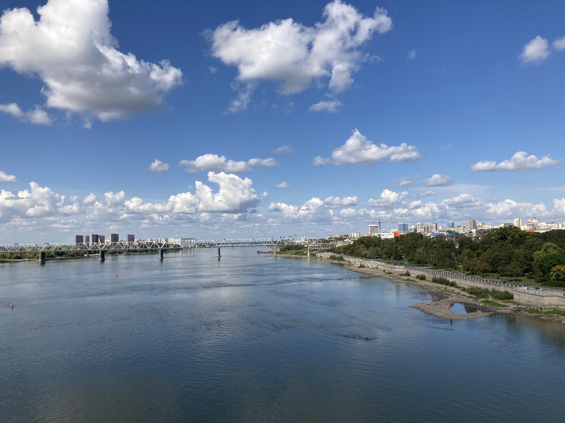 Река обь. Река Обь Барнаул. Обь Новосибирск. Новосибирский река Обь. Оби Новосибирской реки Новосибирска.