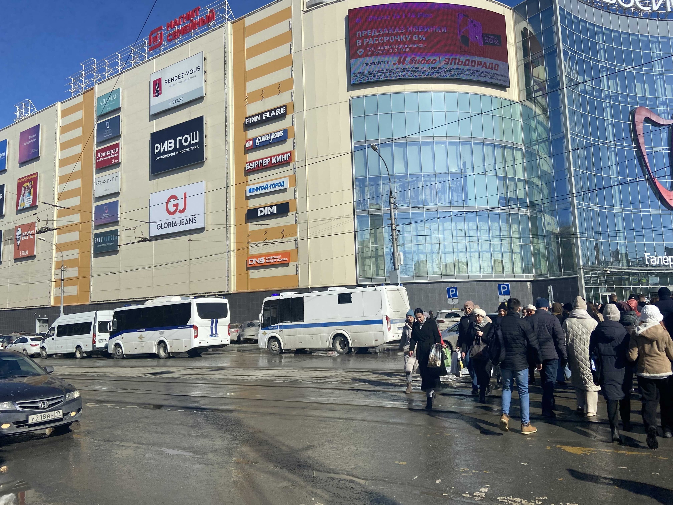 В Новосибирске появятся патрули для пресечения конфликтов подростков в ТЦ