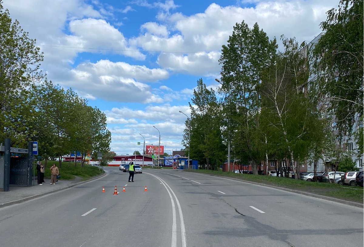 В Новосибирске водитель ВАЗа сбил подростка и скрылся с места ДТП