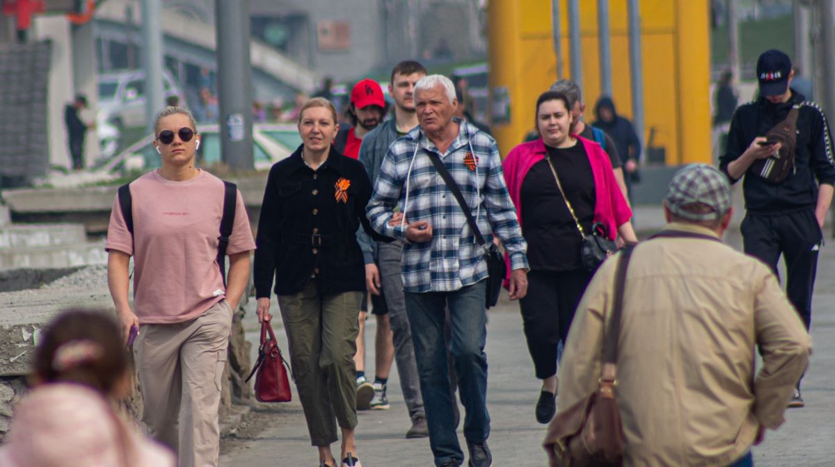 В Новосибирске ищут пешехода-исследователя: опубликованы необычные вакансии  мая