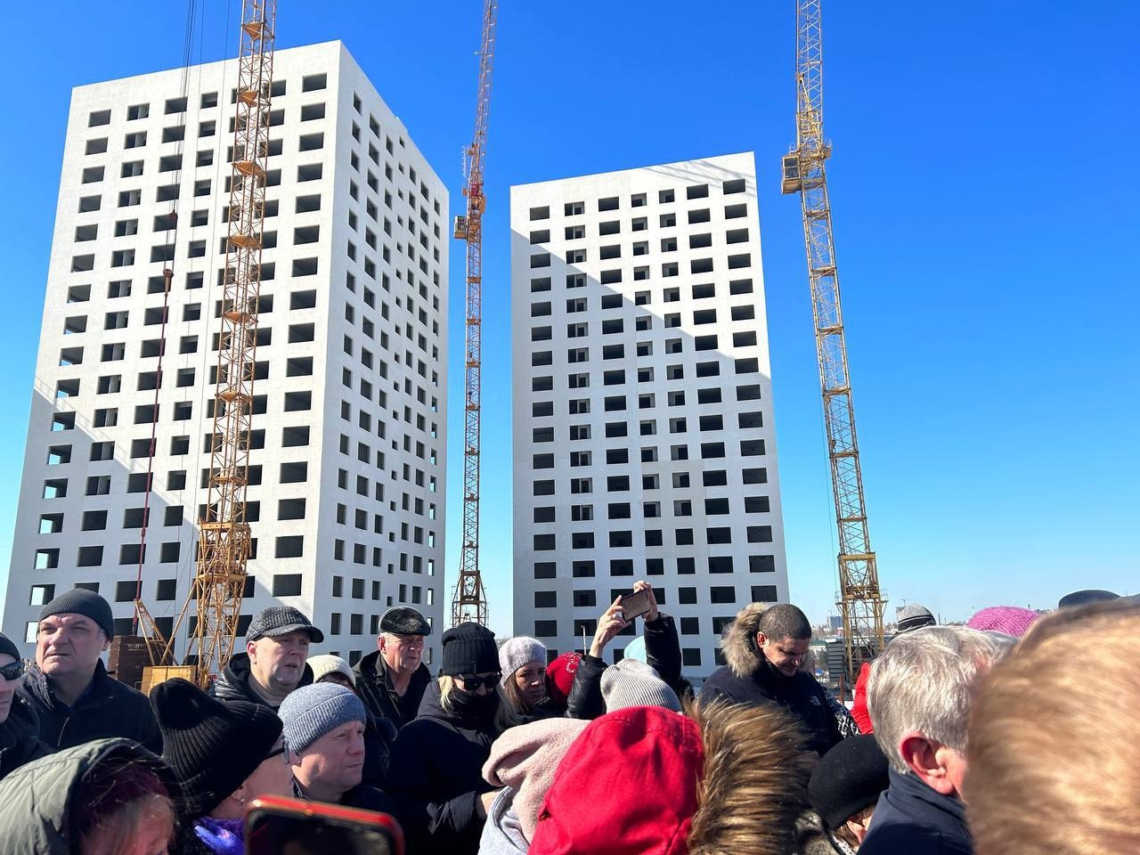 В Новосибирске глава ГК «Дискус» заявил, что дома на Плющихинском достроят  к концу 2023 года